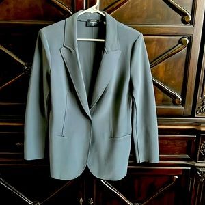 NWT Tahari women’s blazer